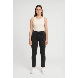 Kadın Slim Fit Normal Bel Desenli Likralı Gri Jean Pantolon