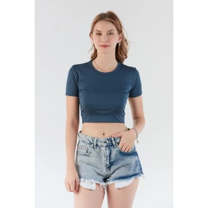 Basic Bisiklet Yaka Crop Tişört