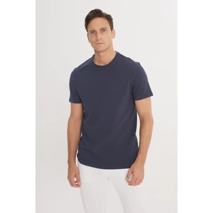 AC&Co / Altınyıldız Classics Erkek Lacivert Slim Fit Dar Kesim Modal Bisiklet Yaka Yumuşak Tuşeli Esnek Basic Tişört