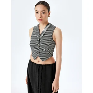 V Yaka Düğmeli Slim Fit Crop Triko Yelek