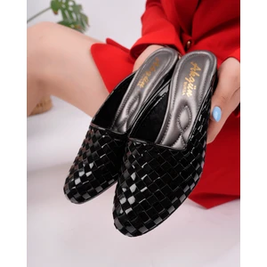 Kadın Siyah Örme Şık Ev Terliği