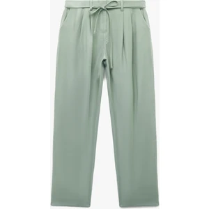 Viskon Kumaş Regular Fit Cepli Pile Detaylı Kemerli Culotte Pantolon