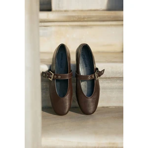 Babet 2503 - Gümüş Toka Detaylı Acı Kahve Kadın Babet