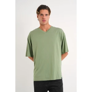 Alexandergardı V Yaka Oversize T-Shirt (E24-742A)