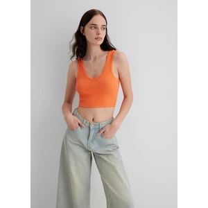 V Yaka Turuncu Basic Crop Atlet 1612375-71272