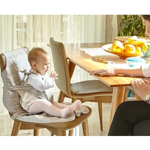 Babyjem Kumaş Mama Sandalyesi Aparatı – Yumuşak Süngerli, Ayarlanabilir Yükseklik ve Emniyet Kemerli, 6-36 Ay, Gri