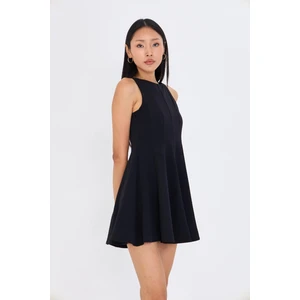 Sıfır Kol Atlas Elbise