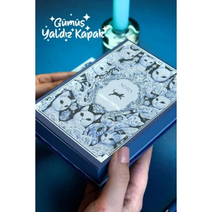 Victoria's Journals Masa Üstü Sert Kapaklı Notluk. 80 Gram Ivory Kağıt , 340 Yaprak. 11X15,8 Cm. Renkli Kenar.