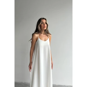 Kadın Beyaz Ayarlanabilir Askılı Pamuklu Yazlık Uzun Elbise
