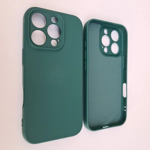 Apple iPhone 16 Pro Max (6.9inç) İle Uyumlu Logosuz Kamera Korumalı Içi Kadife Lansman Silikon Kılıf