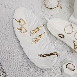 Dekoratif Tüy Sunumluk/takı Kutusu