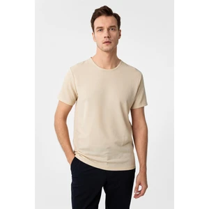 Ekru Slim Fit Armürlü Bisiklet Yaka Tişört