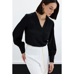 V Yaka Saten Bluz - Siyah