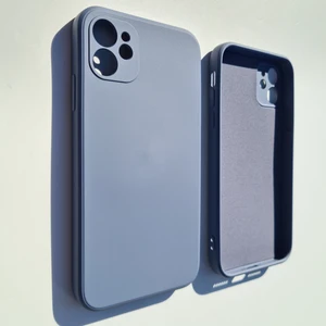 Pirok Store Apple iPhone 11 Uyumlu Köşeli Kalıp ( 12 Görünümlü ) İçi Kadife Silikon Kılıf