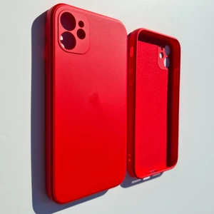 Pirok Store İphone 11 İle Uyumlu Köşeli Kalıp ( 12 GÖRÜNÜMLÜ) Lansman İçi Kadife Esnek Silikon Kılıf