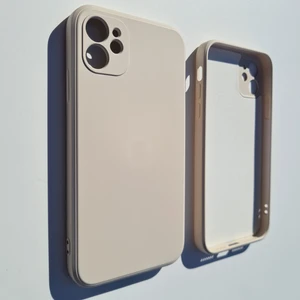 Pirok Store İphone 11 İle Uyumlu Köşeli Kalıp ( 12 GÖRÜNÜMLÜ) Lansman İçi Kadife Esnek Silikon Kılıf