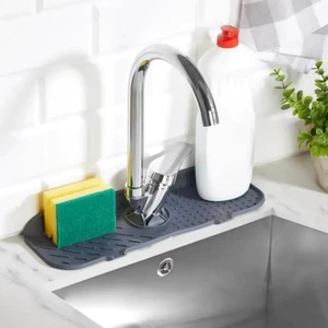 | Esnek Silikon Musluk Arkası Su Tutucu ve Lavabo Matı – Mutfak ve Banyo Kullanımı Için Drenajlı Musluk Pedi, Süngerlik ve Tezgah Koruyucu