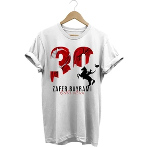Atatürk 30 Ağustos Zafer Bayramı Bayrak Baskılı %100 Pamuk Regular Fit T-Shirt