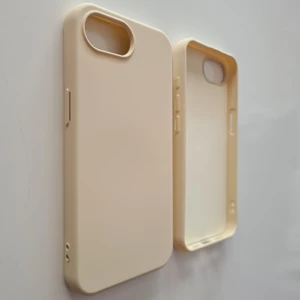 Pirok Store iPhone 16E İle Uyumlu LOGOSUZ  Lansman Içi Süet Esnek Silikon Kılıf