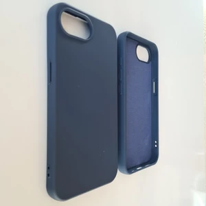 Pirok Store iPhone 16E İle Uyumlu LOGOSUZ  Lansman Içi Süet Esnek Silikon Kılıf