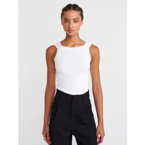 10770 Kare Yaka Askılı Triko Bluz-Beyaz