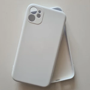 Pirok Store Apple iPhone 11 Kamera Korumalı Içi Kadife Silikon Kılıf