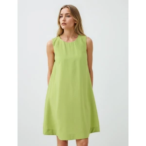 Jimmy Key Yeşil Rahat Kesim Yuvarlak Yaka Kolsuz Midi Elbise