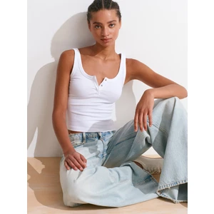 21096 Askılı Top-Beyaz