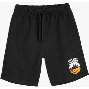 Beli Bağlamalı Baskı Detaylı Cepli Şort