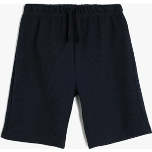 Beli Bağlamalı Cep Detaylı Basic Şort