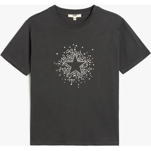 Pamuklu Kısa Kollu Bisiklet Yaka Yıldız Detaylı Taşlı Tişört