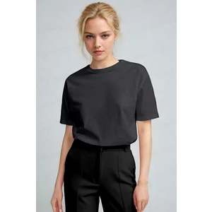 Kadın Antrasit %100 Pamuk Nefes Alan Bisiklet Yaka Regular Fit Normal Kesim Baskisiz Basic T-Shirt