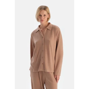 Bej Örgü Detaylı Gömlek