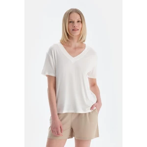 Ekru V Yaka Kısa Kollu Modal Tişört