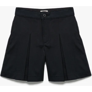 Normal Bel Cepli Viskon Karışımlı Pileli Şort