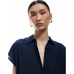 Viskon Klasik Yaka Kolsuz Gömlek