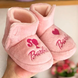 Kız Çocuk  Cırt Cırtlı Panduf Kaydırmaz Taban Ana Okulu Kreş Ev Botu