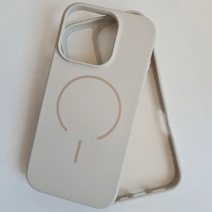 iPhone 16 Promax (6.9inc) Magsafe ile Uyumlu Yumuşak Soft Mükemmel Manyetik Esnek Lansman Silikon Kılıf