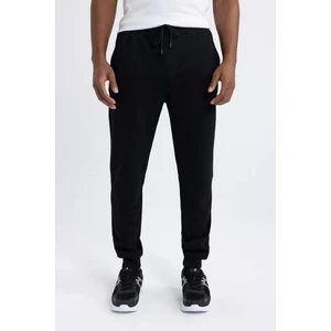 DeFactoFit Jogger Eşofman Altı Slim Fit Dar Kesim Skuba Dalgıç Kumaş Lastikli Paça Beli Bağcıklı Cepli Z9112AZ24SP