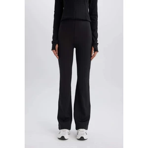 DeFactoFit Flare Fit Toparlayıcı Yüksek Bel İspanyol Paça Standart Boy Soft Touch Sporcu Pantolon D7197AX25SP