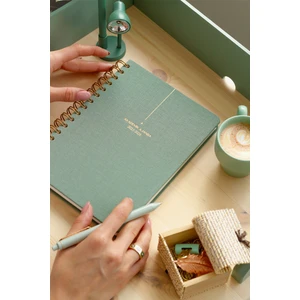 Matt Notebook 2025-2026 A5 Keten Akademik Ajanda Spiralli 15X21 cm - 17 Aylık Yeşil