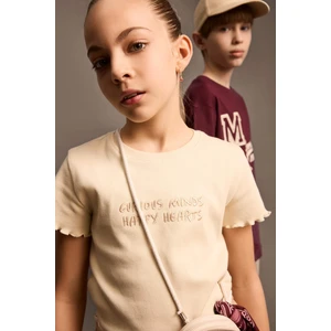 Kız Çocuk Slim Fit Dar Kesim Bisiklet Yaka Baskılı Fitilli Kaşkorse Kısa Kollu Tişört B6689A825SM