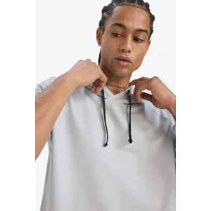 DeFactoFit Standart Fit Kapüşonlu Baskılı Sporcu Kısa Kollu Tişört D8017AX25SP