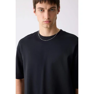 Loose Fit Bisiklet Yaka Kısa Kollu Ağır Kumaş Basic Düz Siyah Tişört B4844AX25SP