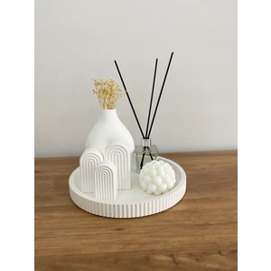 Dekoratif Tepsi Seti – 7 Parça | Beyaz Modern Obje, Vazo, Mum ve Koku Şişesi