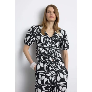 Regular Fit V Yaka Desenli Önden Bağlamalı Kısa Kollu Bluz F0090AX25SM