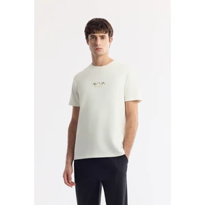 Avva Erkek Kırık Beyaz Bisiklet Yaka Baskılı Bi-Stretch İnterlok Regular Fit T-Shirt A51Y1006