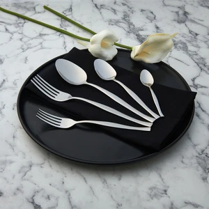 Zarif Sade 60 Parça Çatal Kaşık Seti