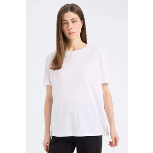 Regular Fit Bisiklet Yaka Basic Düz Penye Kısa Kollu Beyaz Tişört W9584AZ25SP