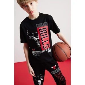 Erkek Çocuk NBA Chicago Bulls Bisiklet Yaka Kısa Kollu Tişört